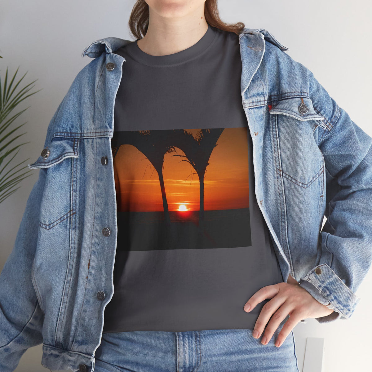 Unisex Sunset Palm Trees Swaying Heavy Cotton Tee